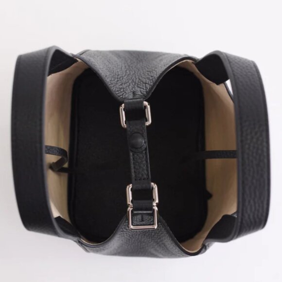 The Horse Alexie Tote Black - Picture 6 of 8